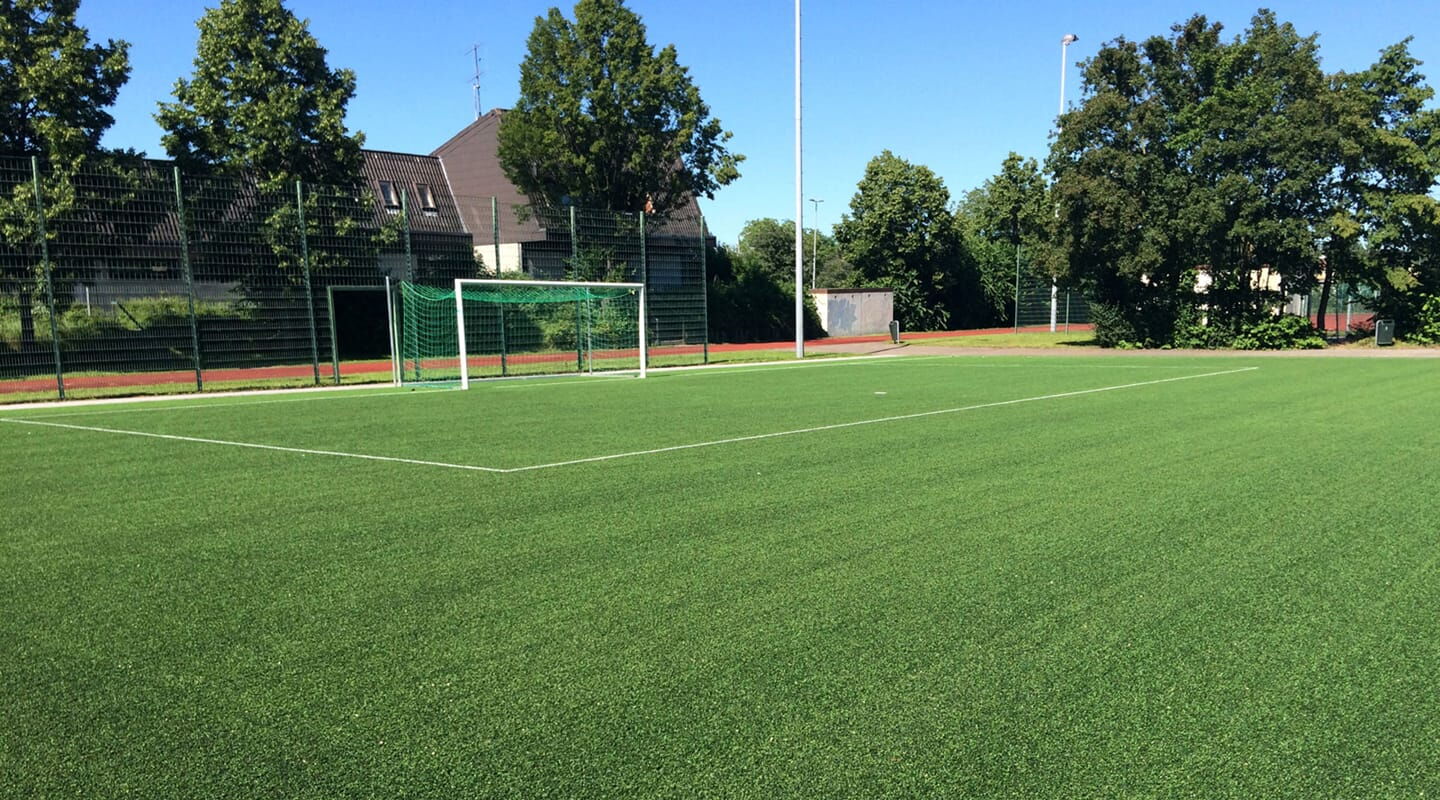 Sportanalge: Neuer Kunstrasen für Fussballplatz